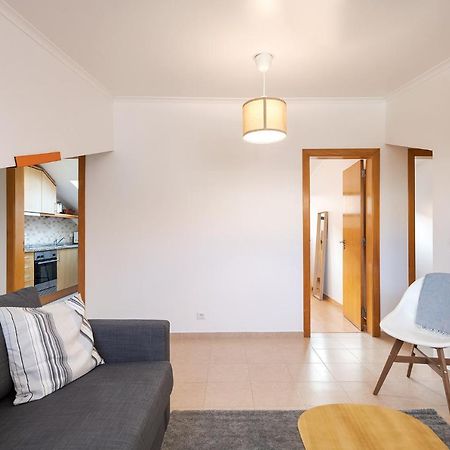 Central Gem IV - Lisbon Trendy Santos District With Dedicated Workspace Bagian luar foto